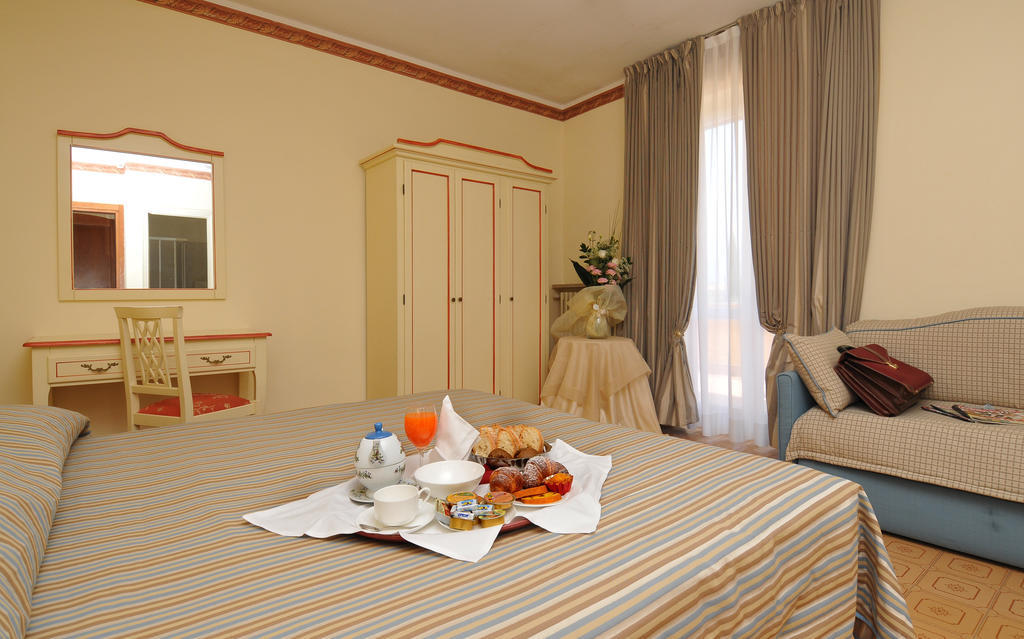 La Quiete Park Hotel Манерба дел Гарда Екстериор снимка